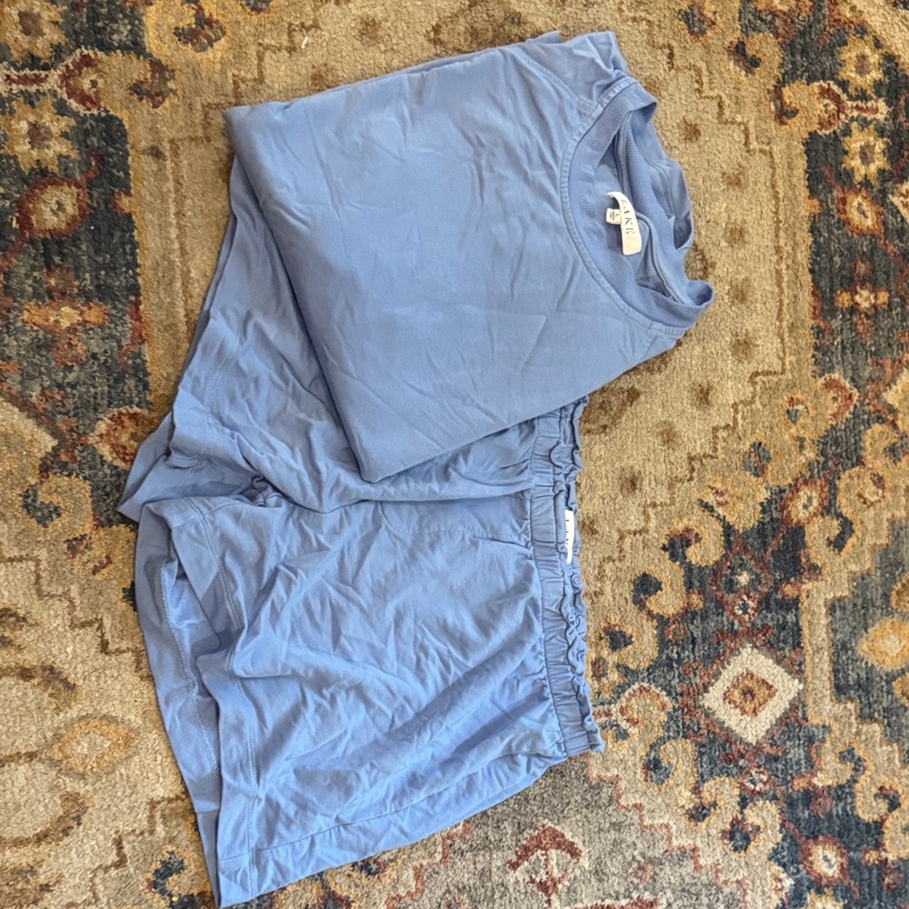 LAKE "Relax" Light Blue Lounge/PJ Short Set